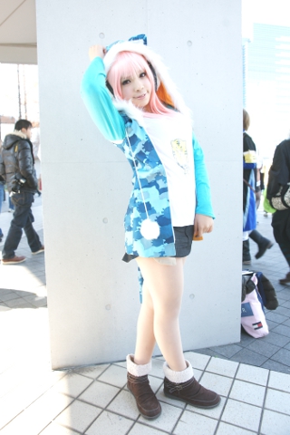 新2足球网址：社会主义基本经济制度是伟大创造